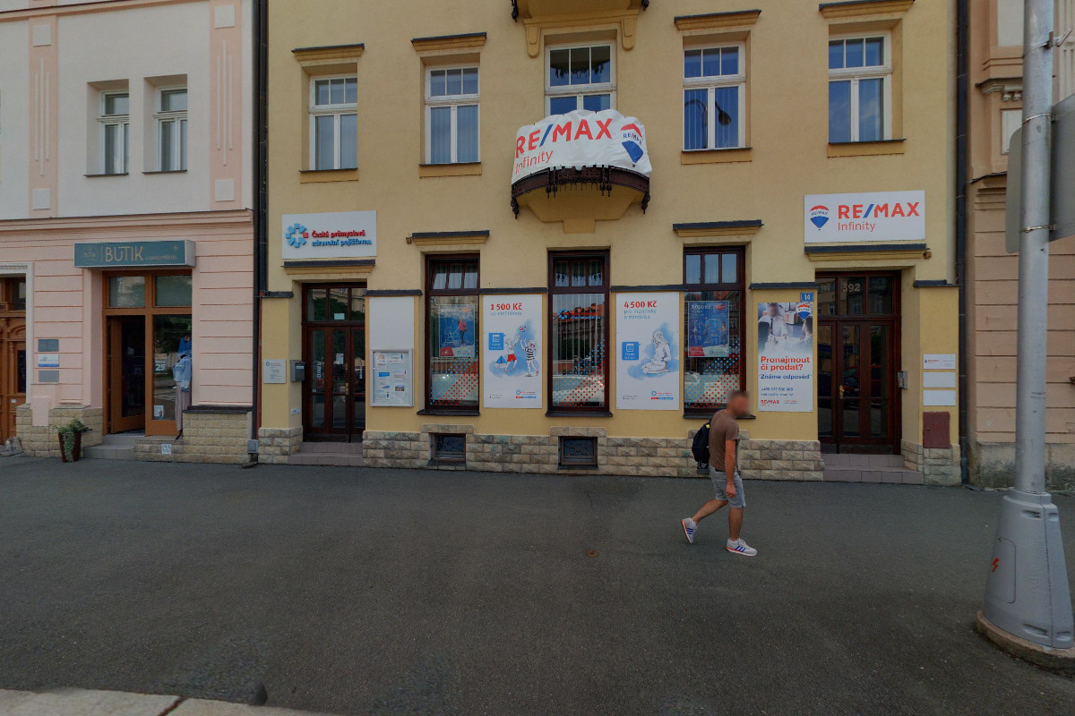 Kristýna Sinaj realitní makléř